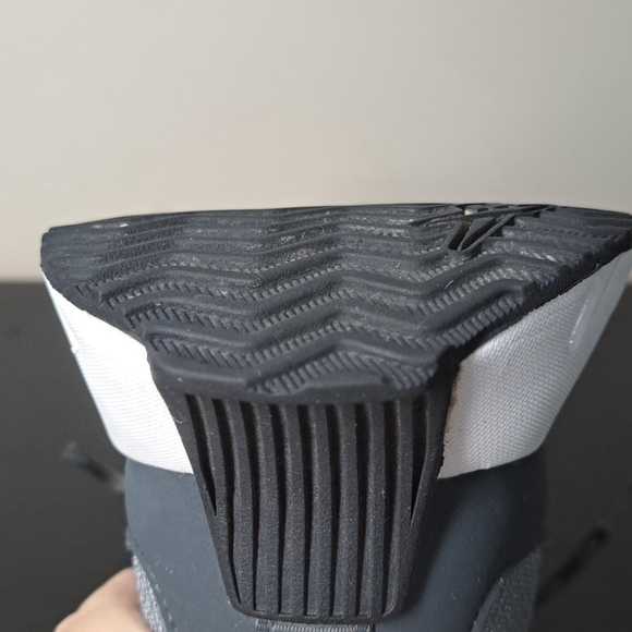 Reebok Zig Dynamica Running Shoes Big Kids 5.5 or Women's 7.5 24cm - Picture 16 of 17